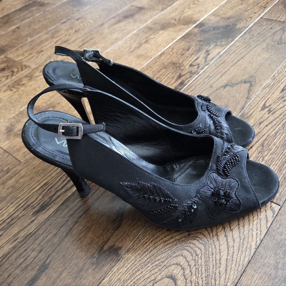 Via Spiga Elegant Floral Embroidered Black Women's Heels Size 6 Made In Italy